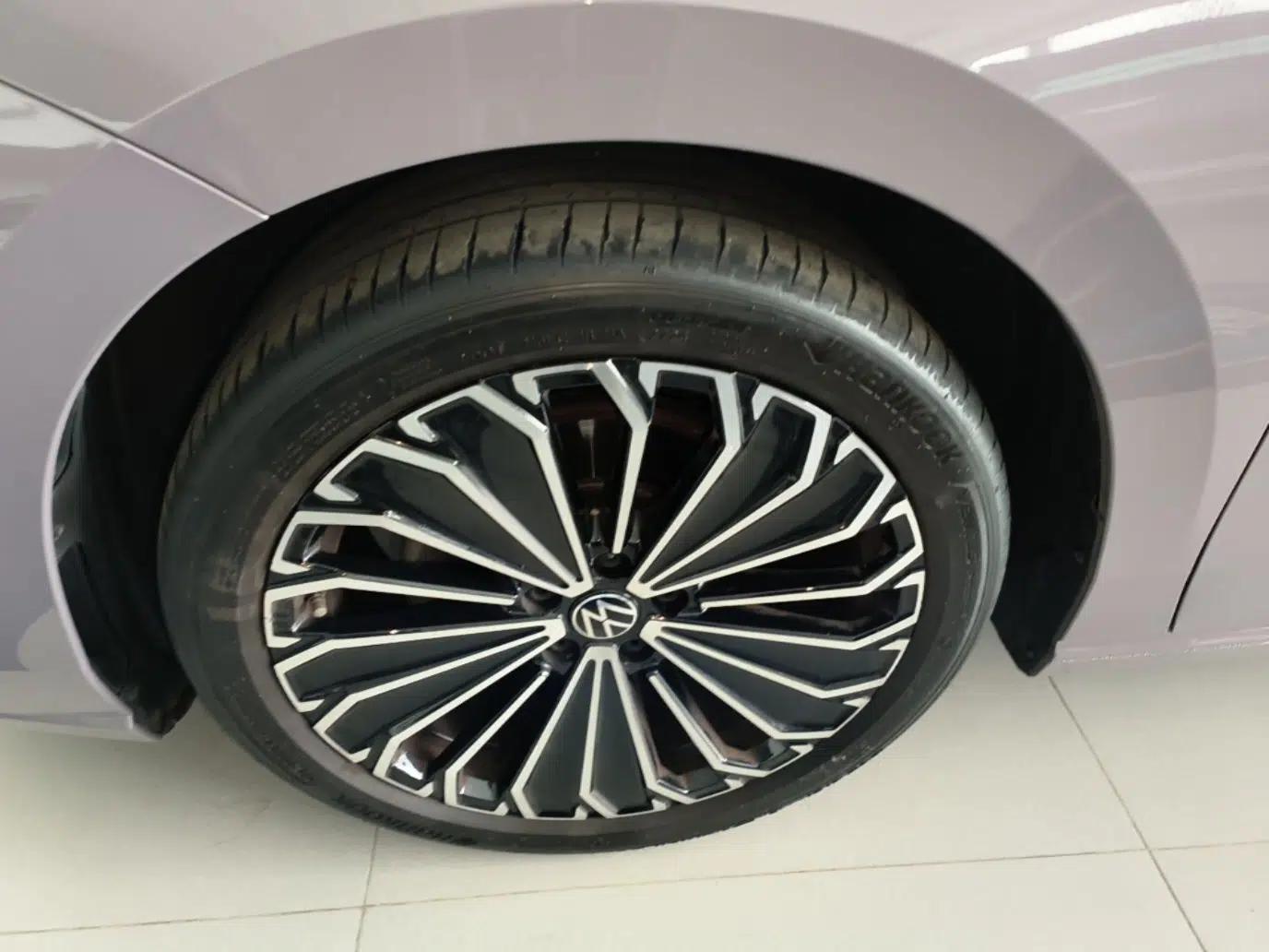 Used Volkswagen Passat 2025 Pro 380TSI Dragon Supreme Edition — миниатюра 10