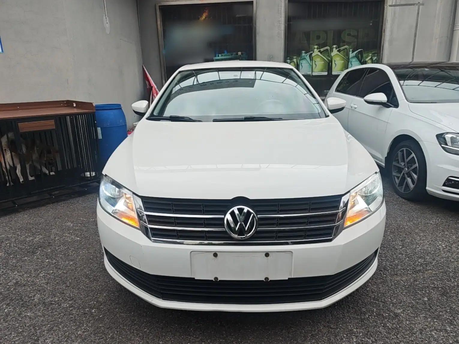 Used Volkswagen Lavida 2017 1.6L Automatic Comfort Edition — миниатюра 2