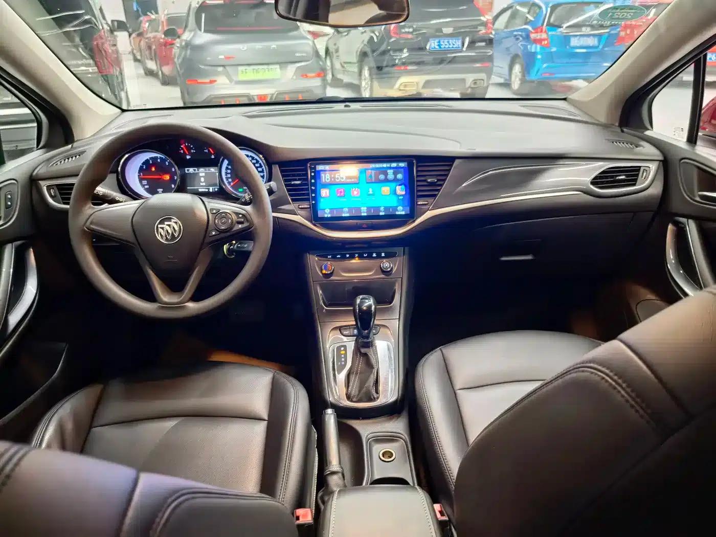 Buick Verano 2016 Hatchback 15S Automatic Entry-Level — миниатюра 8