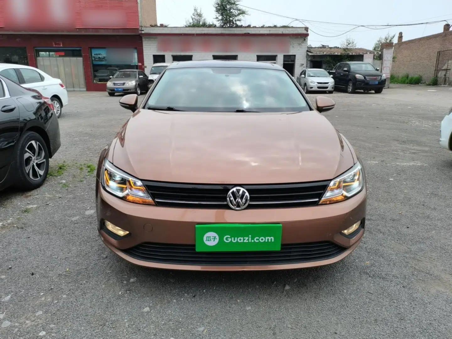 Used Volkswagen Lamando 2017 230TSI Manual Trend Edition — миниатюра 2
