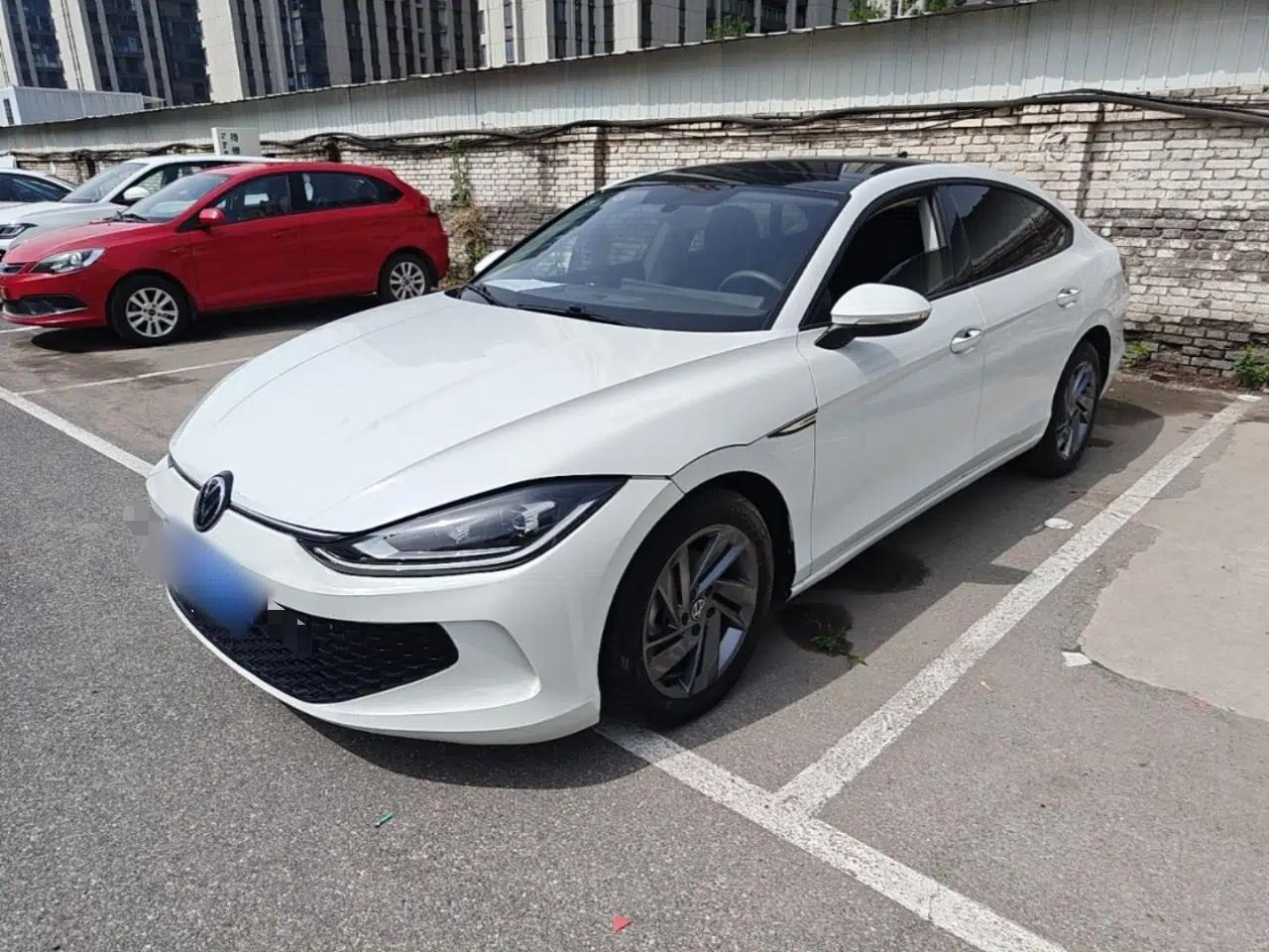 Used Volkswagen Lamando 2024 Lingdu L 200TSI DSG Trendy & Spicy Edition — миниатюра 1