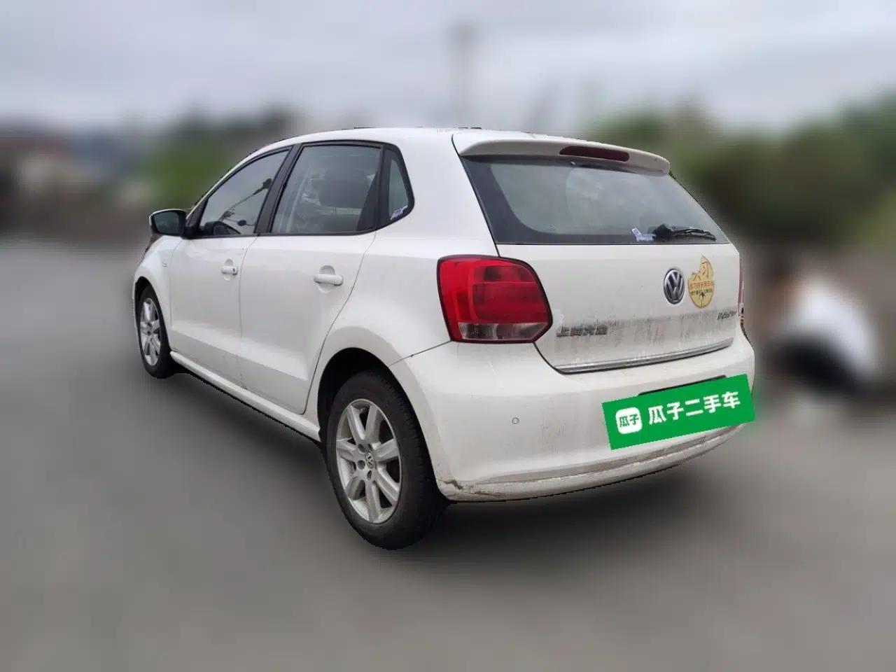 Used Volkswagen Polo 2011 1.6L Automatic ZhiShang Version — миниатюра 4