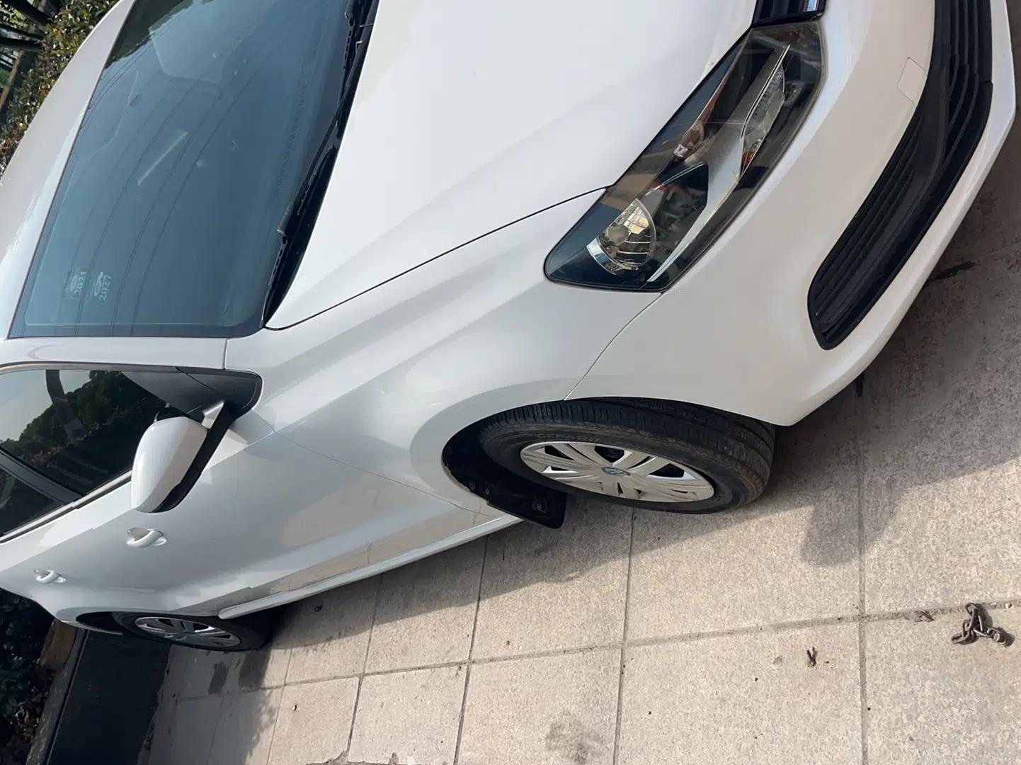 Used Volkswagen Polo 2018 1.5L Automatic Advanced Driving Model — миниатюра 3