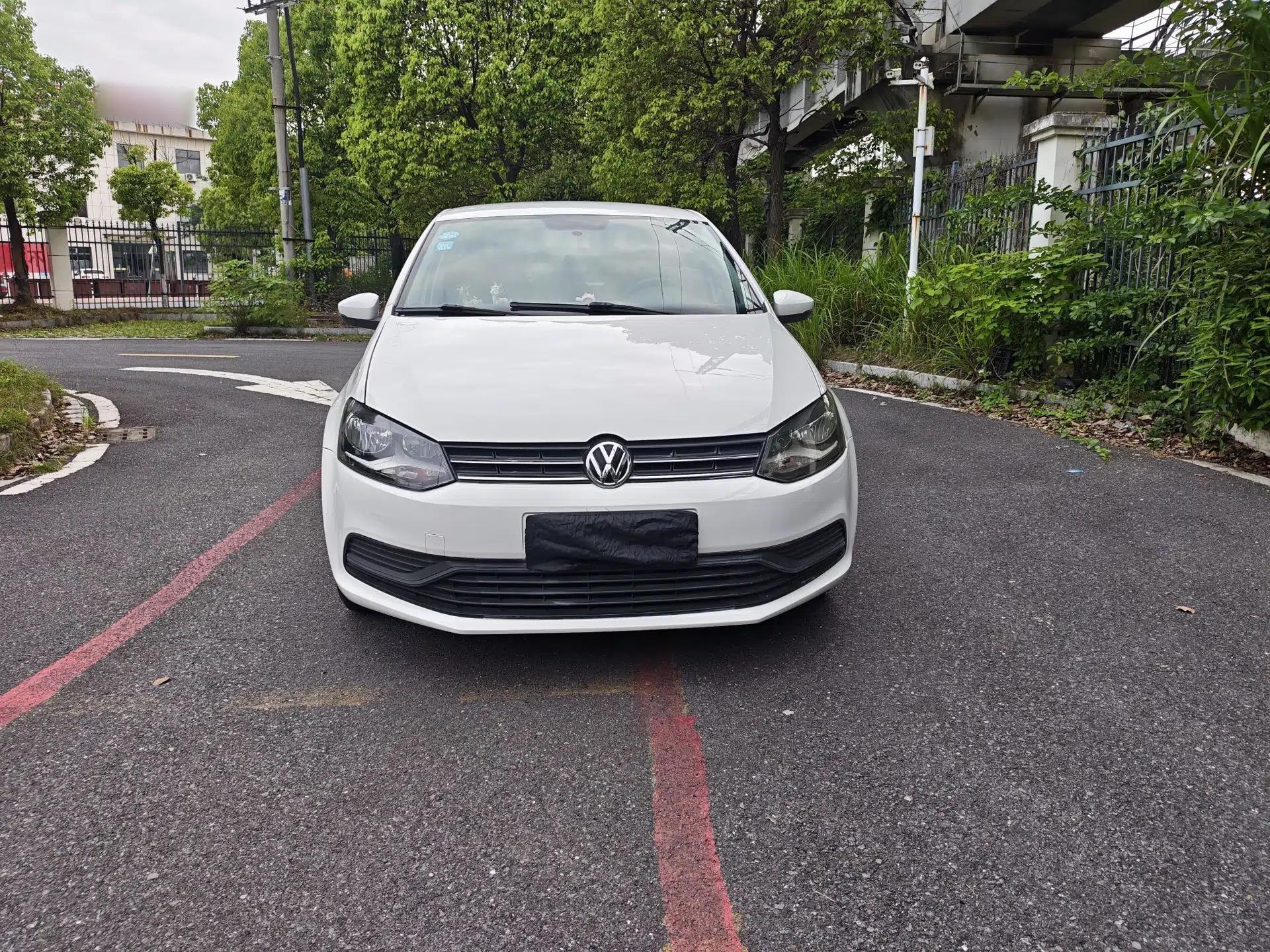 Used Volkswagen Polo 2016 1.4L Automatic Trendy Model — миниатюра 15