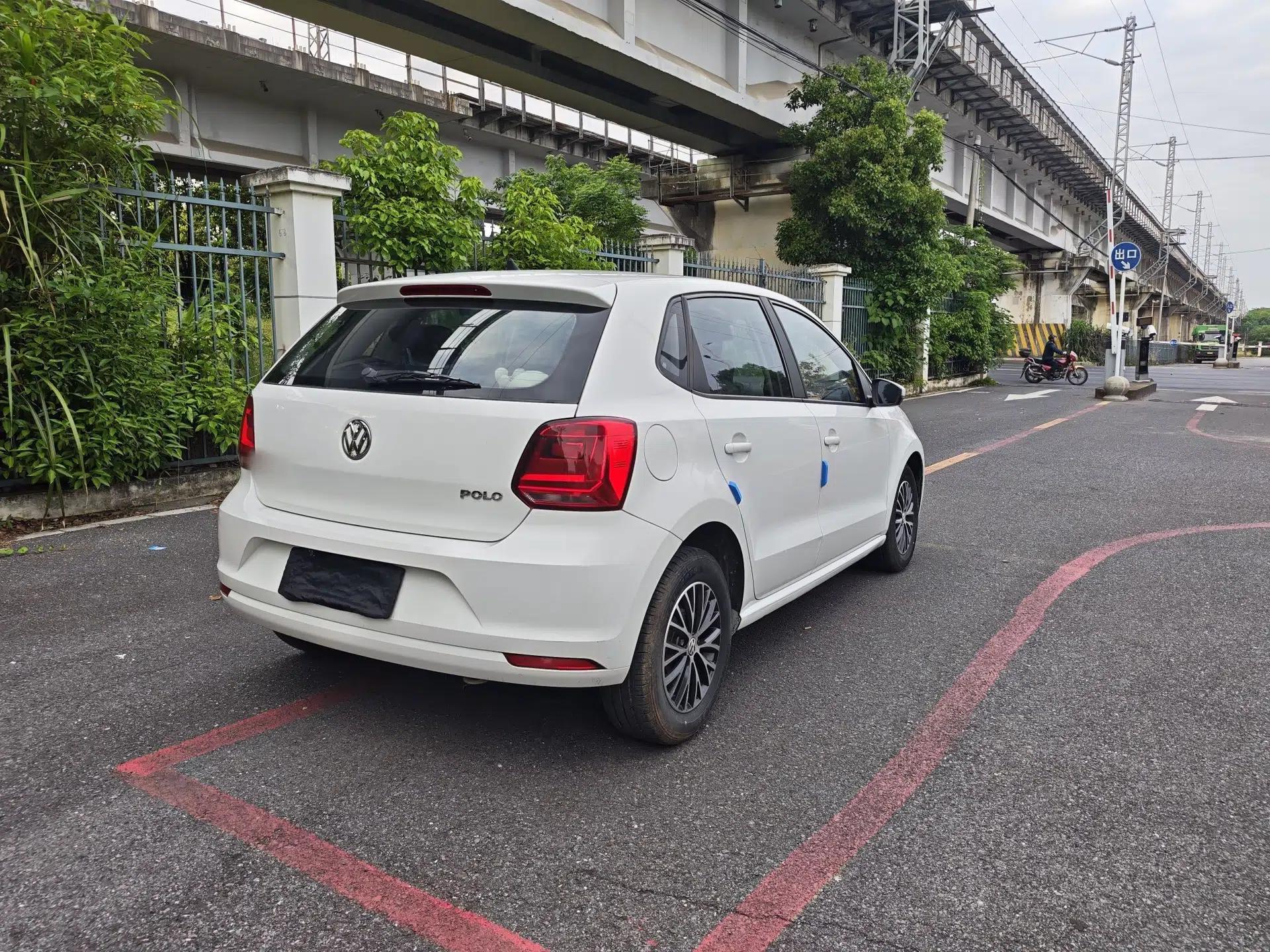 Used Volkswagen Polo 2016 1.4L Automatic Trendy Model — миниатюра 19