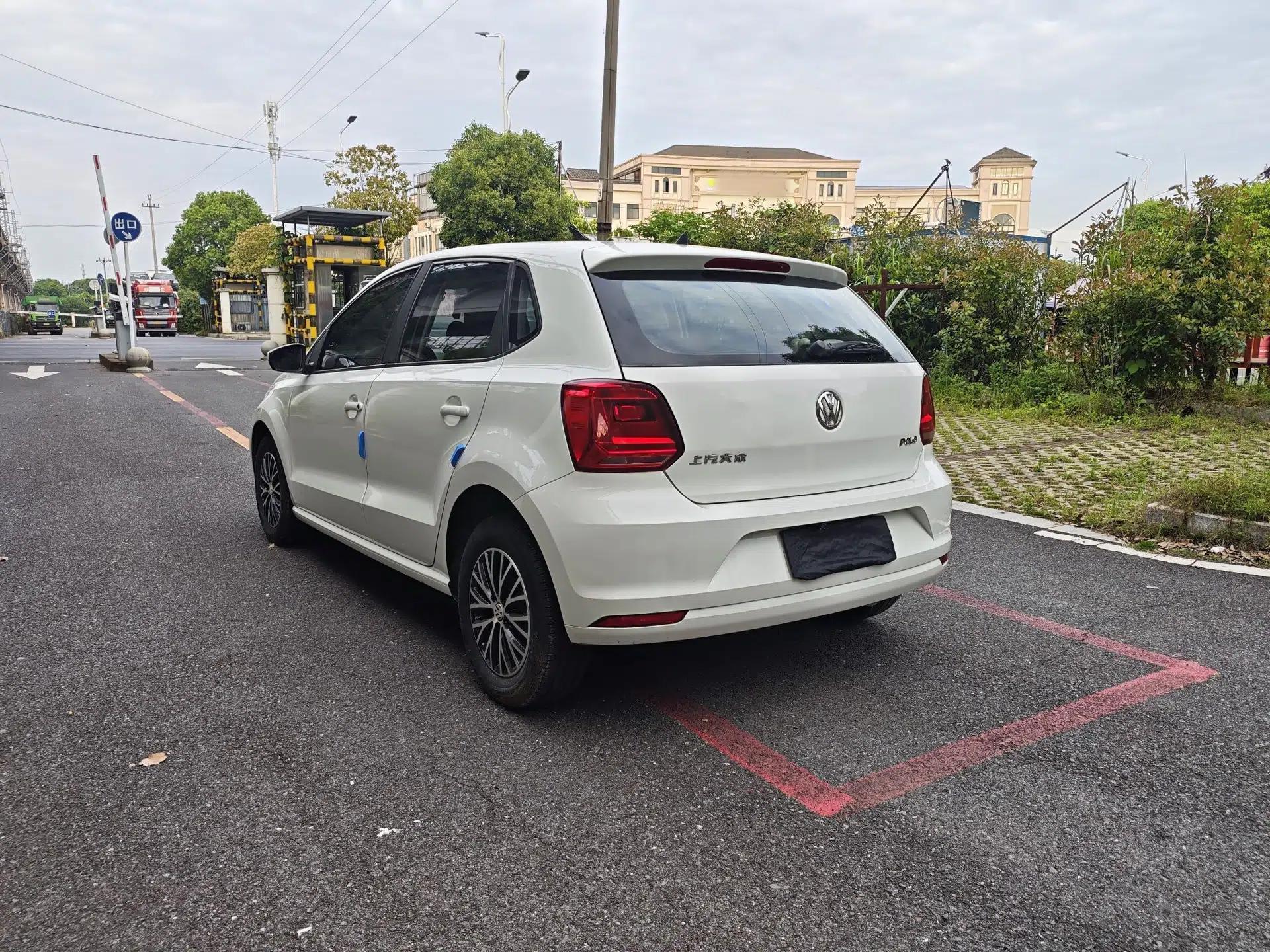 Used Volkswagen Polo 2016 1.4L Automatic Trendy Model — миниатюра 20