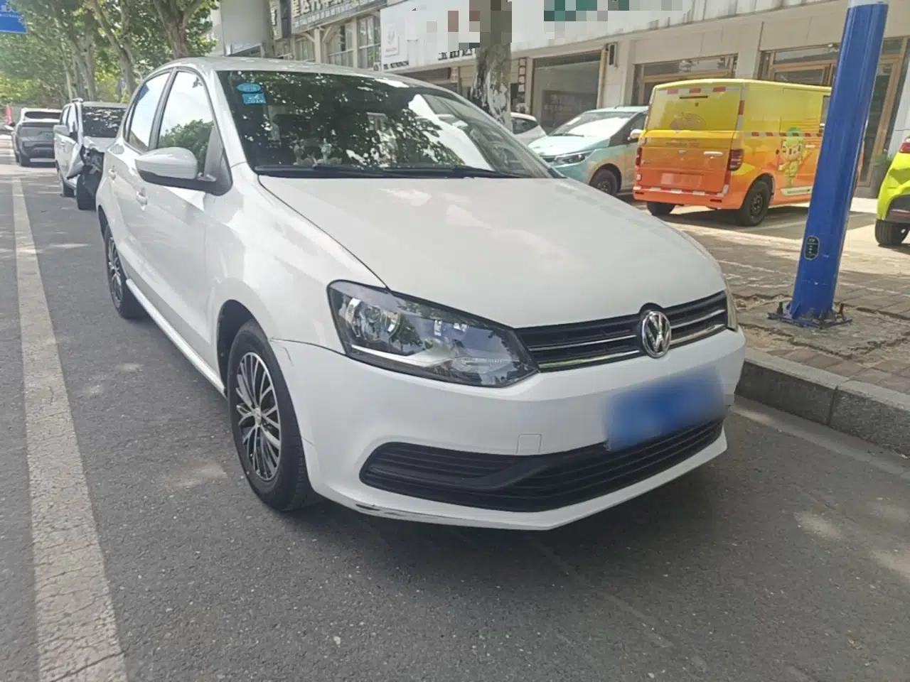 Used Volkswagen Polo 2016 1.4L Automatic Trendy Model — миниатюра 3