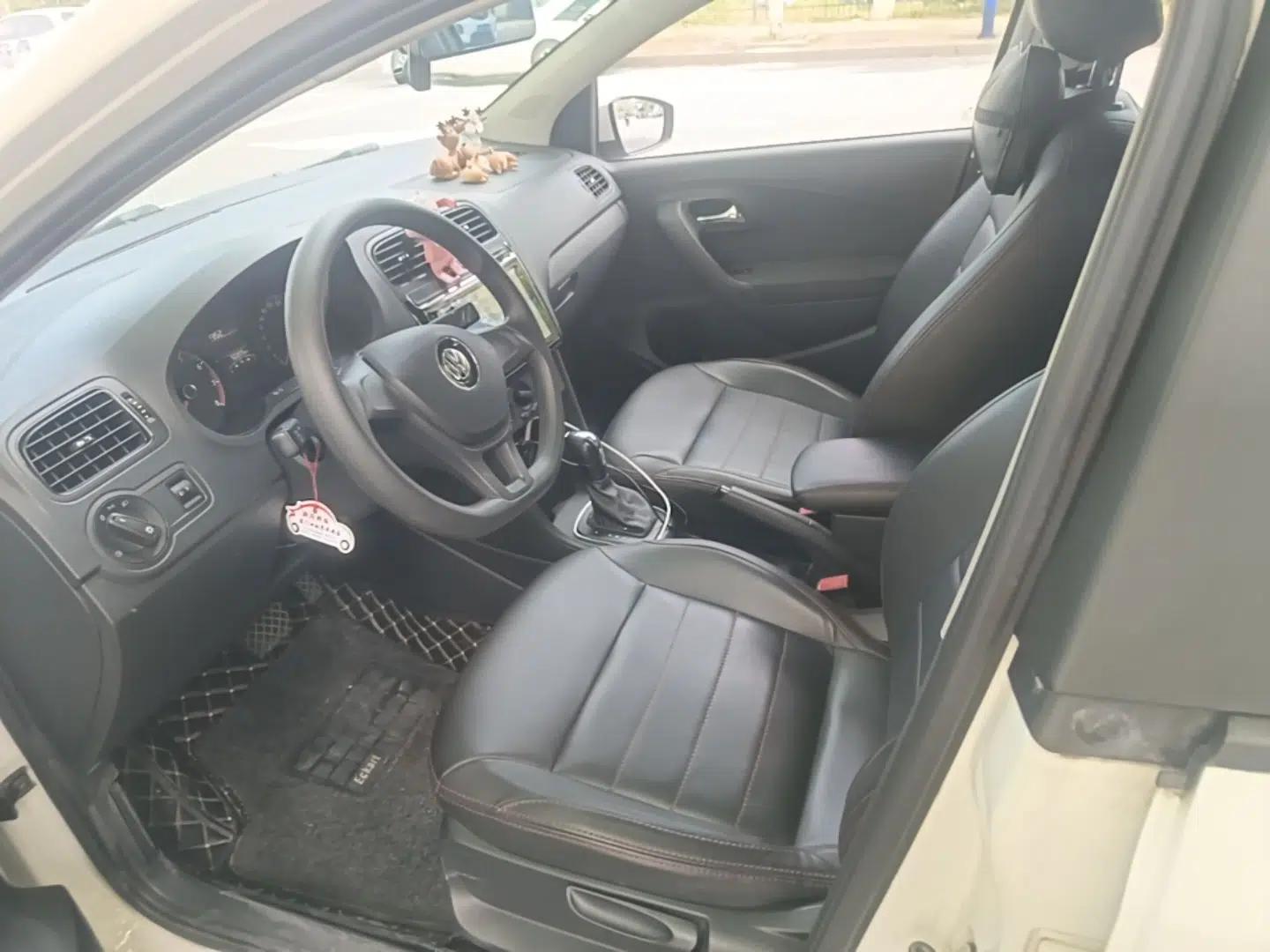 Used Volkswagen Polo 2016 1.4L Automatic Trendy Model — миниатюра 26