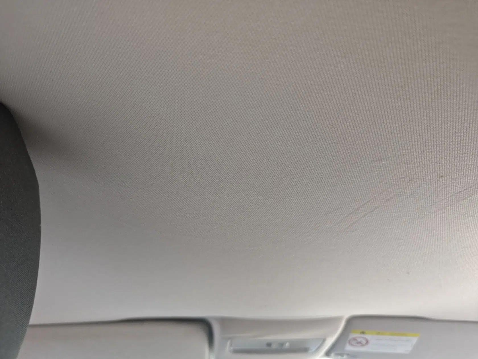 Used Volkswagen Polo 2014 1.6L Automatic Comfort Edition — миниатюра 15