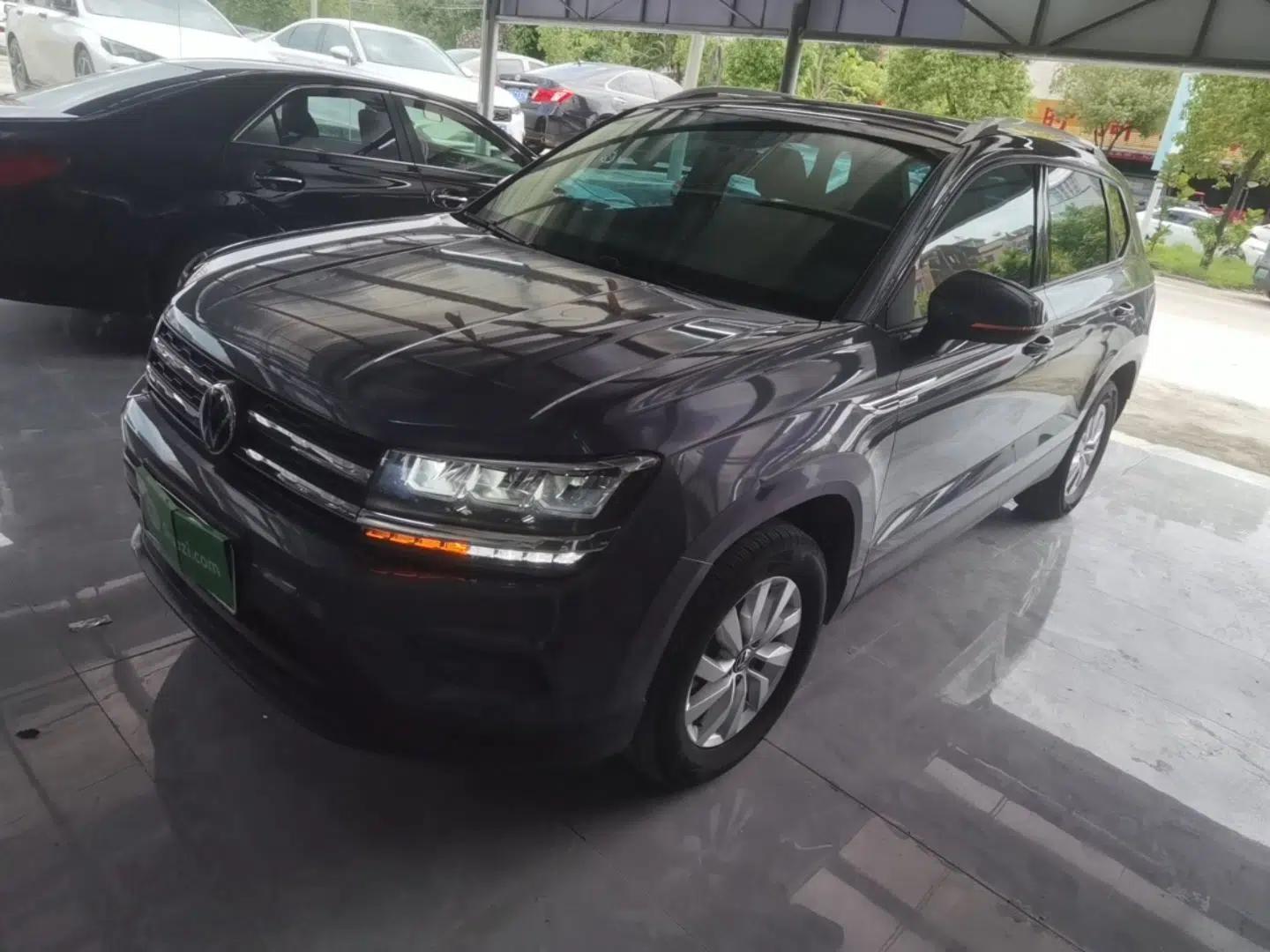Used Volkswagen Tharu 2021 280TSI Two-Wheel Drive Trend Edition — миниатюра 1