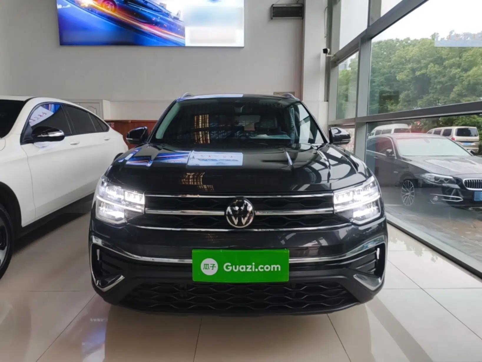 Used Volkswagen Tharu 2023 300TSI Two-Wheel-Drive Moonlight Edition — миниатюра 2