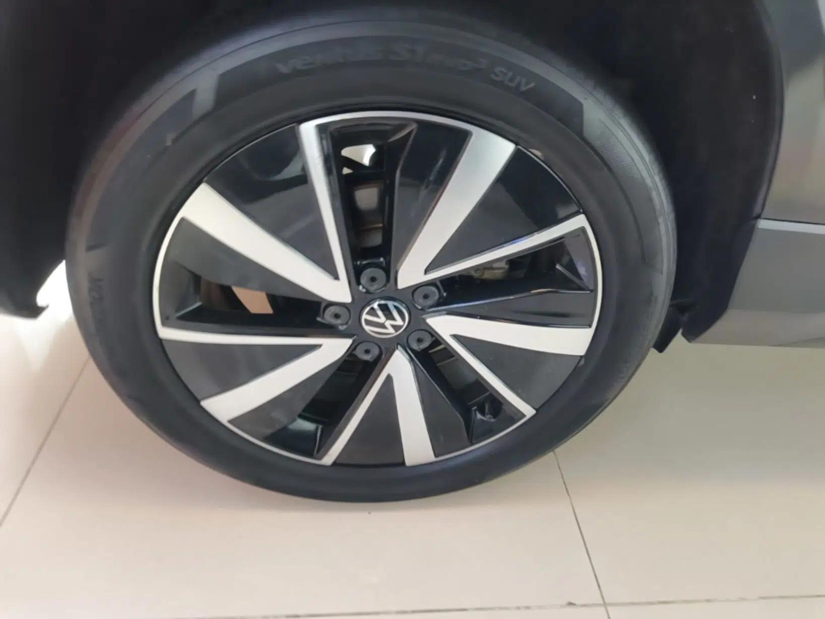 Used Volkswagen Tharu 2023 300TSI Two-Wheel-Drive Moonlight Edition — миниатюра 16