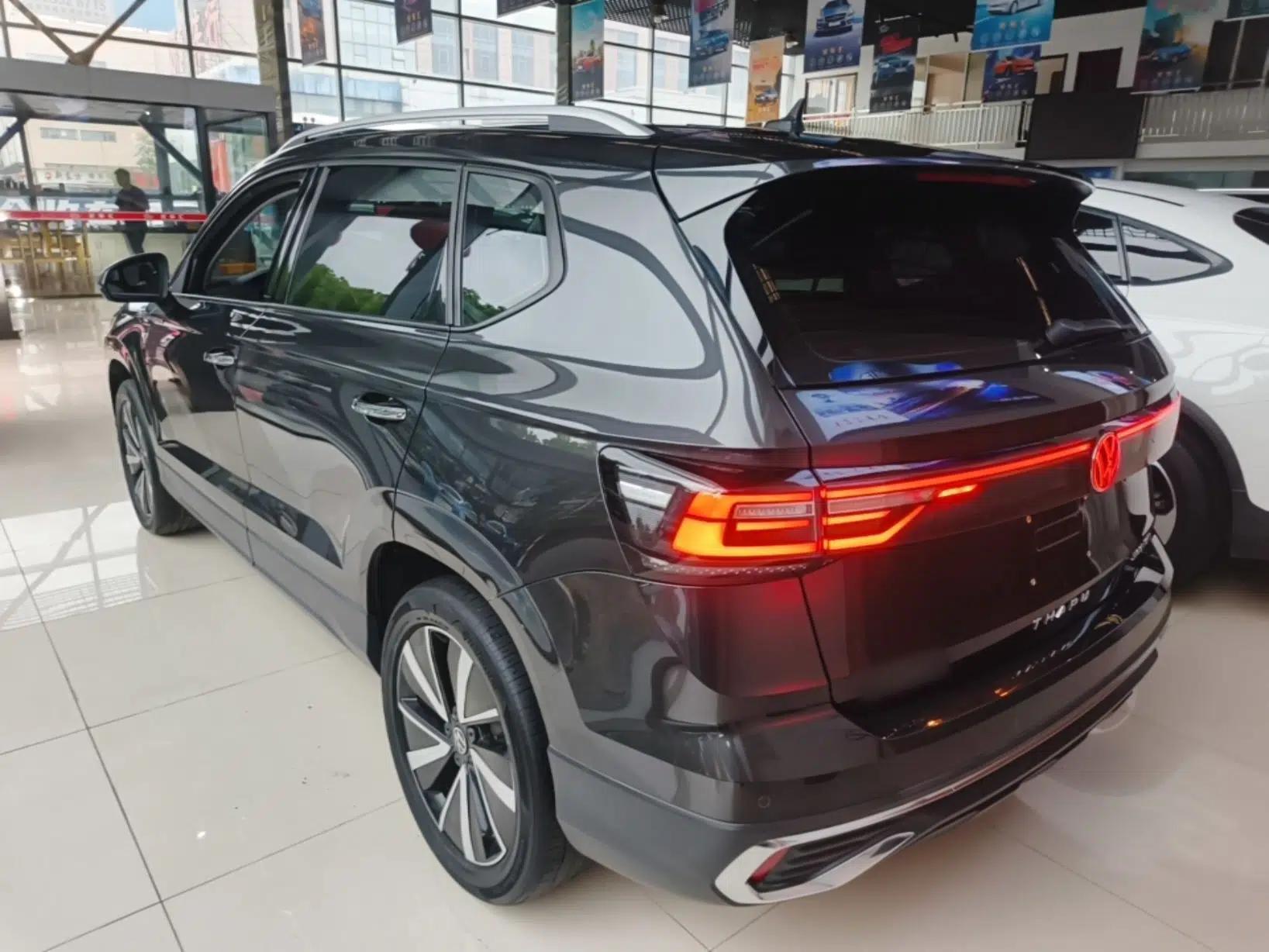 Used Volkswagen Tharu 2023 300TSI Two-Wheel-Drive Moonlight Edition — миниатюра 4