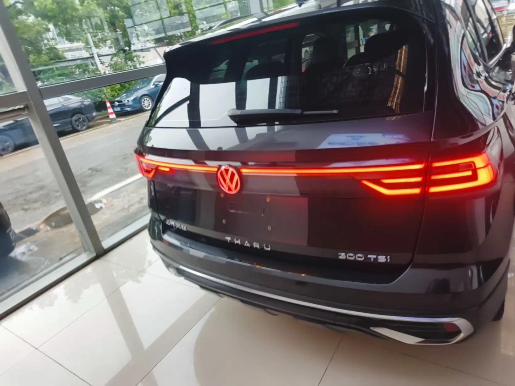 Used Volkswagen Tharu 2023 300TSI Two-Wheel-Drive Moonlight Edition — миниатюра 5