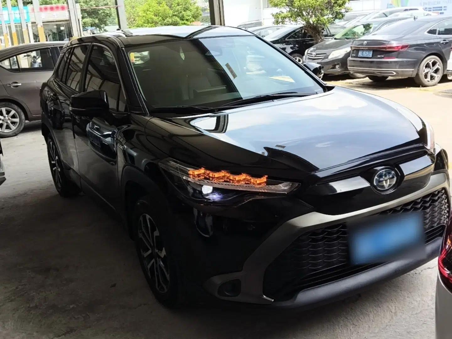 Used Toyota FRONTLANDER 2023 2.0L Smart Electric Hybrid Dual-Engine Luxury Edition — миниатюра 3