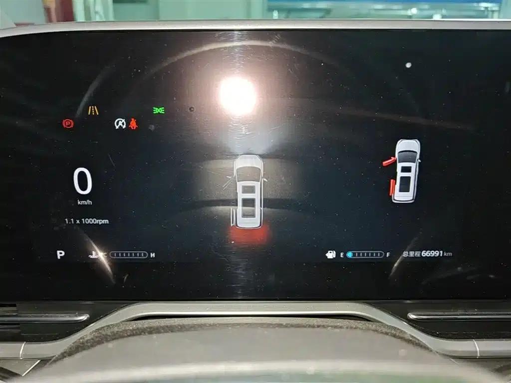 Maxus G90 2022 2.0T Interstellar 7-Seater Edition — миниатюра 12