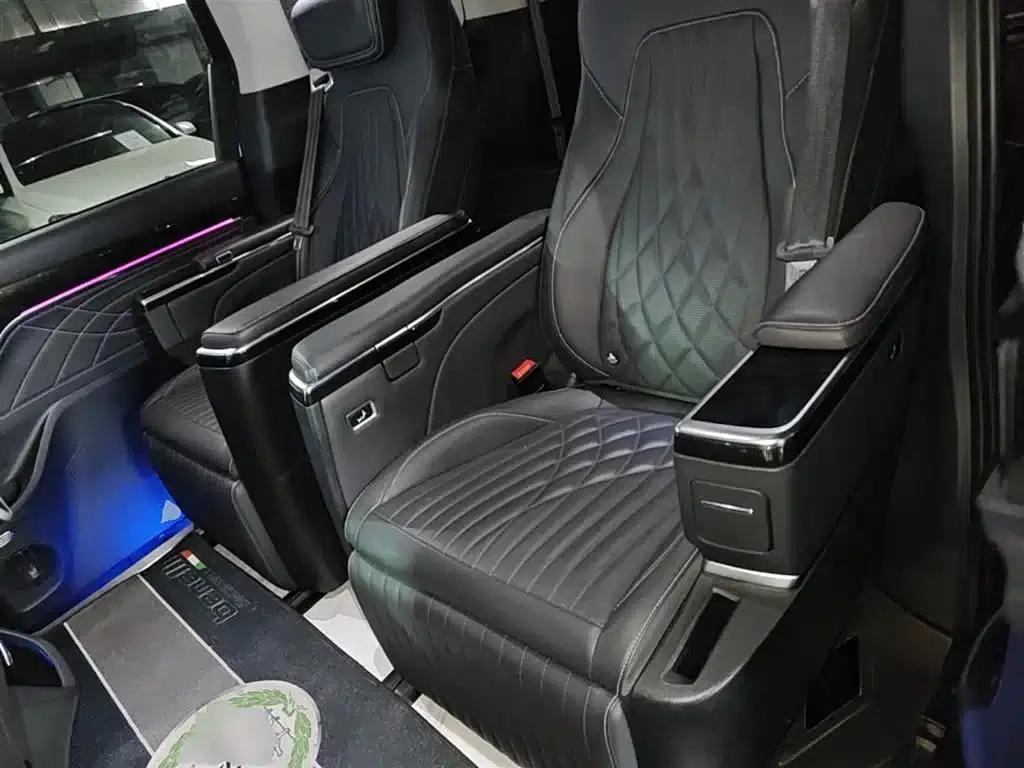 Maxus G90 2022 2.0T Interstellar 7-Seater Edition — миниатюра 17