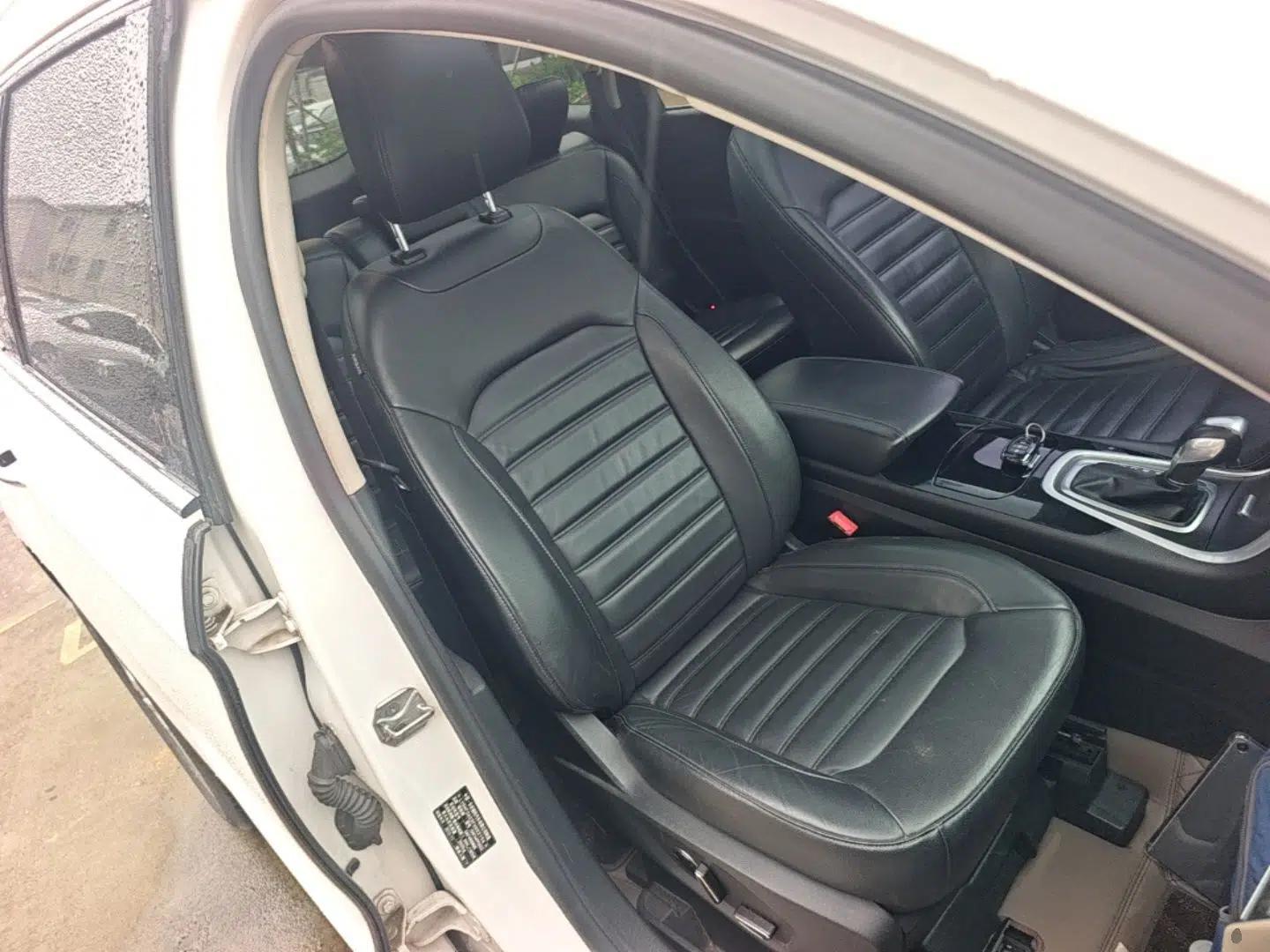 Used Ford Edge 2015 2.0T GTDi 4x4 High-Grade Model — миниатюра 19