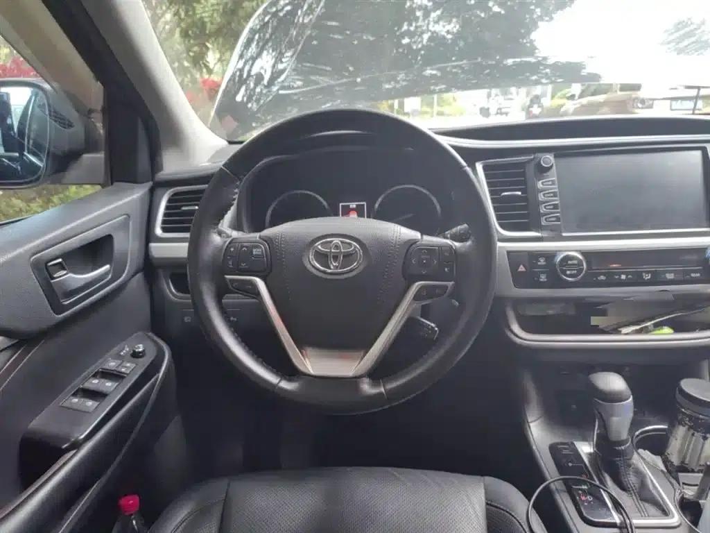 2018 Toyota Highlander 2.0T AWD Luxury 7-seater (China VI Emission Standard) — миниатюра 3