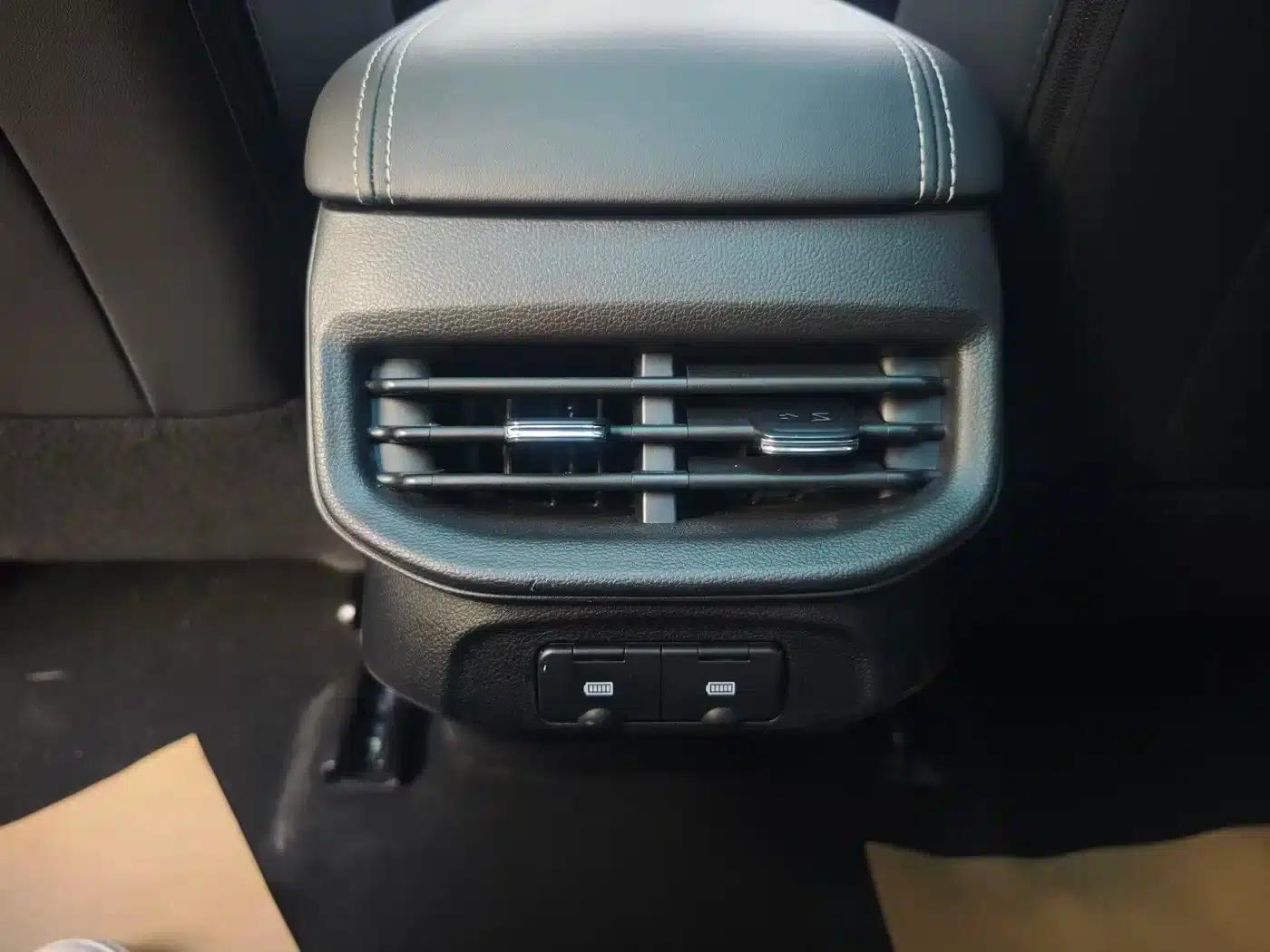 Haval H6 2021 Model, Third Generation, 2.0T Automatic Four-Wheel Drive Max — миниатюра 18