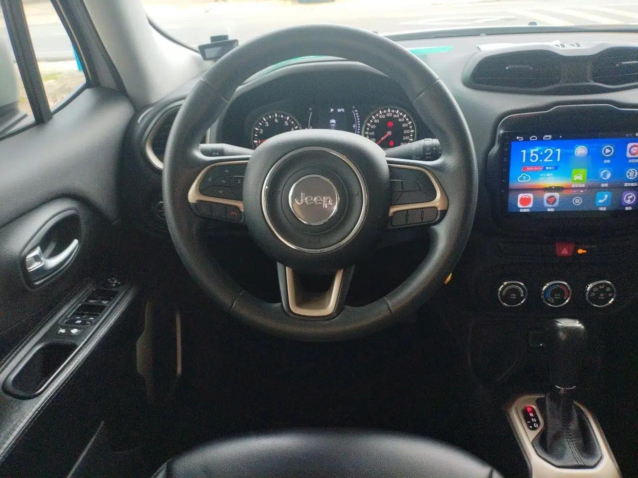 Used Jeep Renegade 2017 180T Automatic Kinetic Edition+ — миниатюра 10
