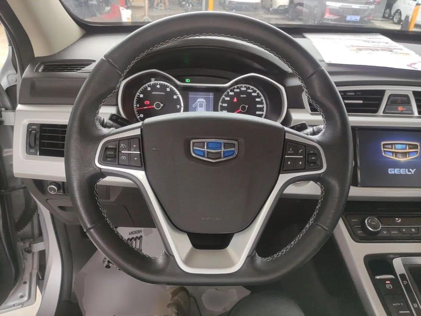 Used Geely Auto Emgrand X7 Sport 2016 1.8TD Automatic ZhiShang Model — миниатюра 13