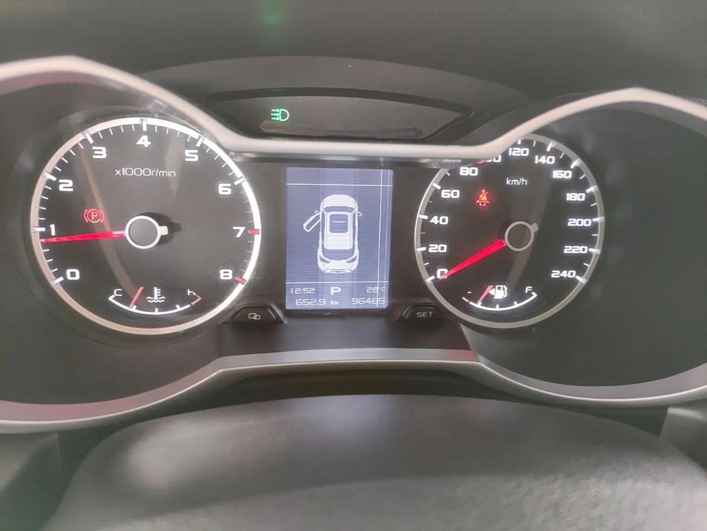 Used Geely Auto Emgrand X7 Sport 2016 1.8TD Automatic ZhiShang Model — миниатюра 14