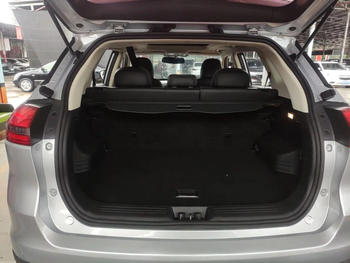 Used Geely Auto Emgrand X7 Sport 2016 1.8TD Automatic ZhiShang Model — миниатюра 22