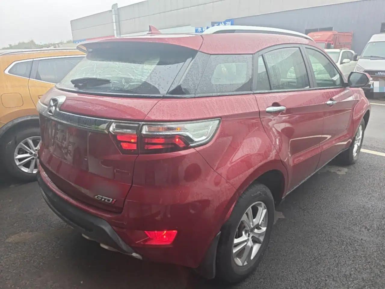 Used JMC Yusheng S330 2016 1.5L GTDi Automatic Two-Wheel Drive Comfort Edition — миниатюра 6