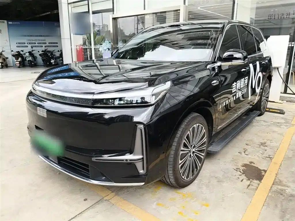 Galaxy M9 2025 210km/h AWD Navigator Edition — миниатюра 2