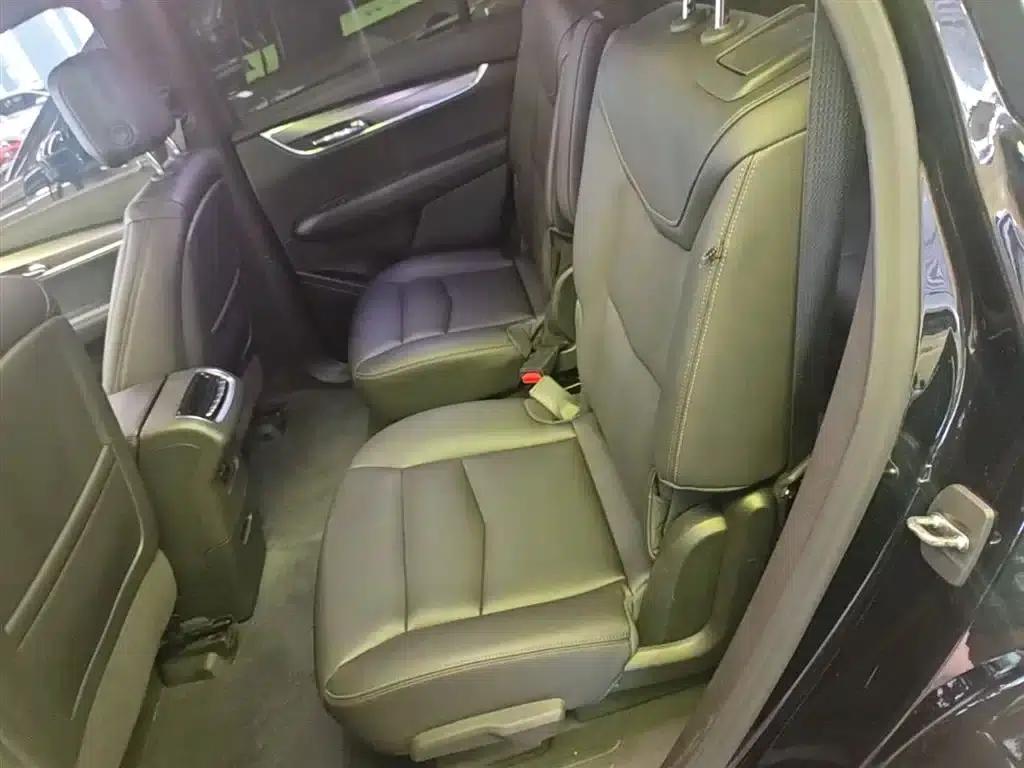 Cadillac XT6 2021 28T Six-Seat Luxury Edition — миниатюра 17