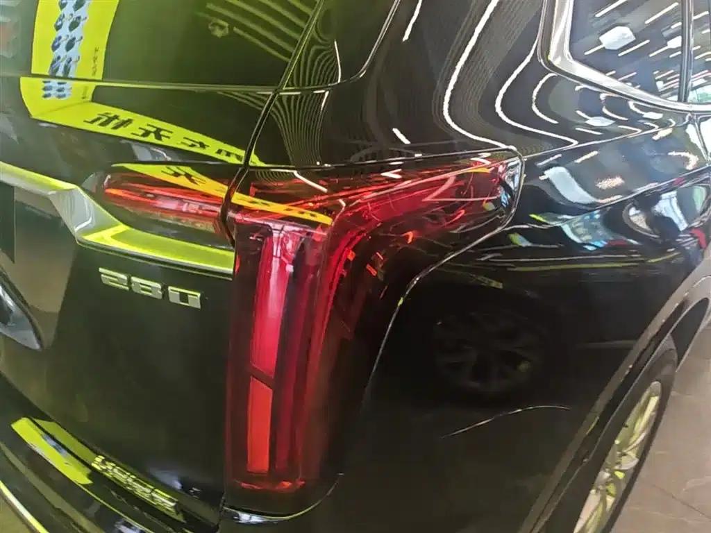 Cadillac XT6 2021 28T Six-Seat Luxury Edition — миниатюра 8