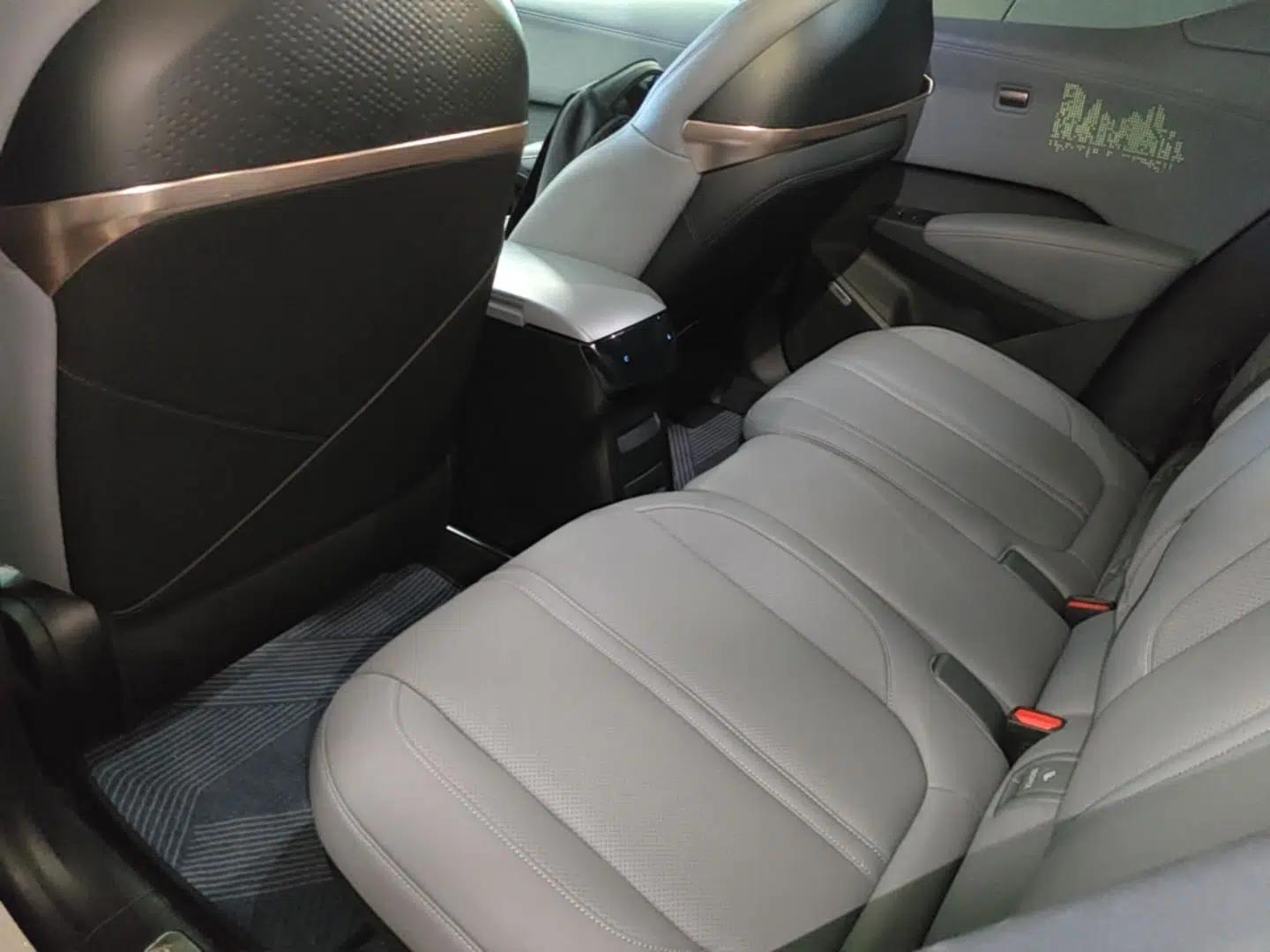 Used Zeekr X 2023 Rear-Drive YOU Edition 4 Seats — миниатюра 20