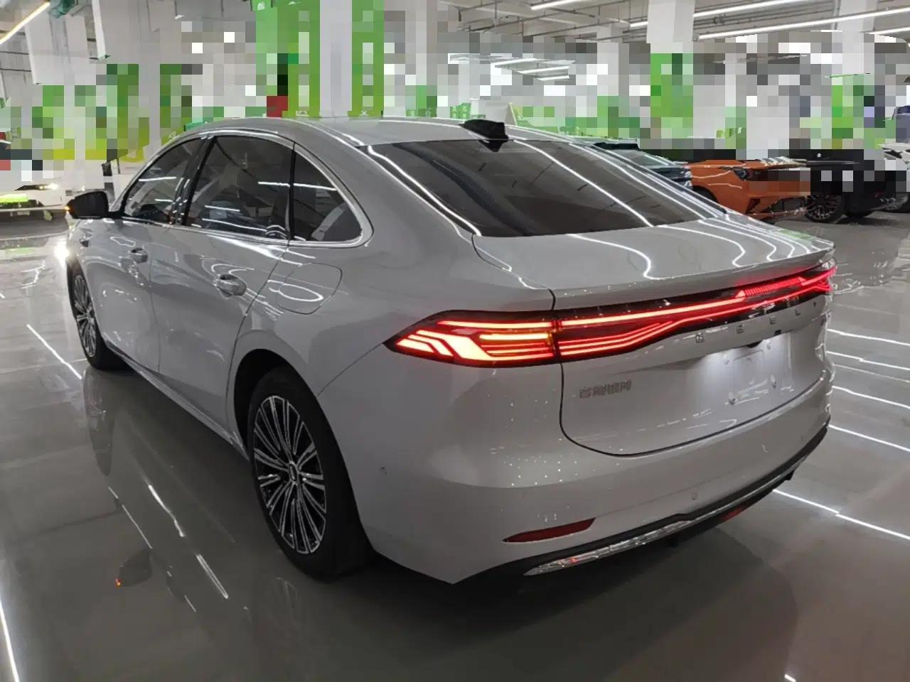 Used Geely Galaxy A7 2025 Model EM-i 150km Starship Edition — миниатюра 4