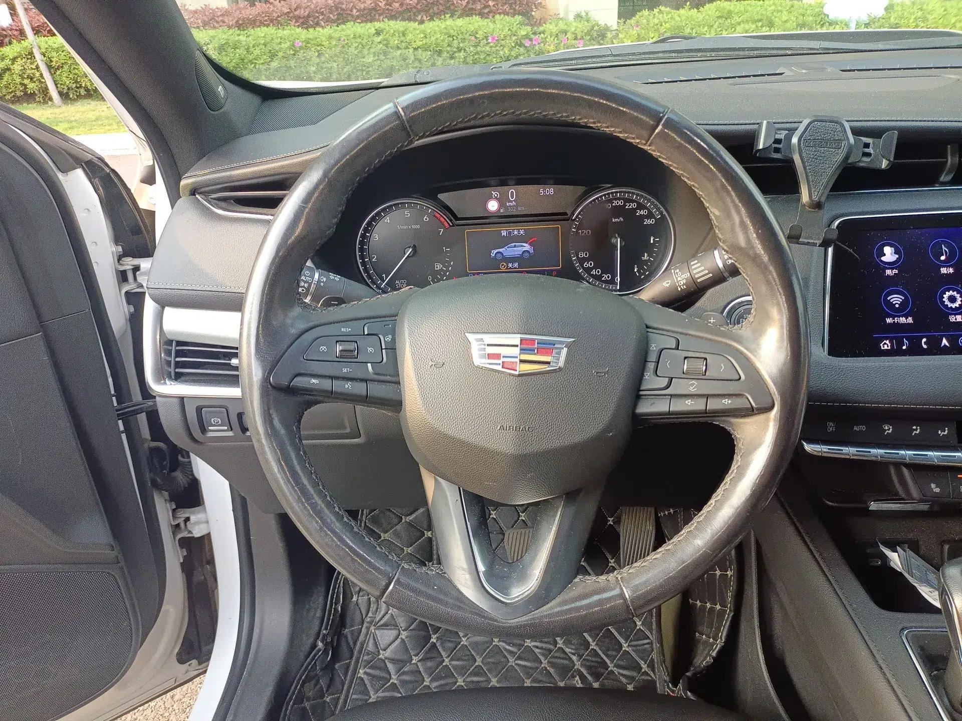 Used Cadillac XT4 2018 28T Two-Wheel Drive Leading Version — миниатюра 9