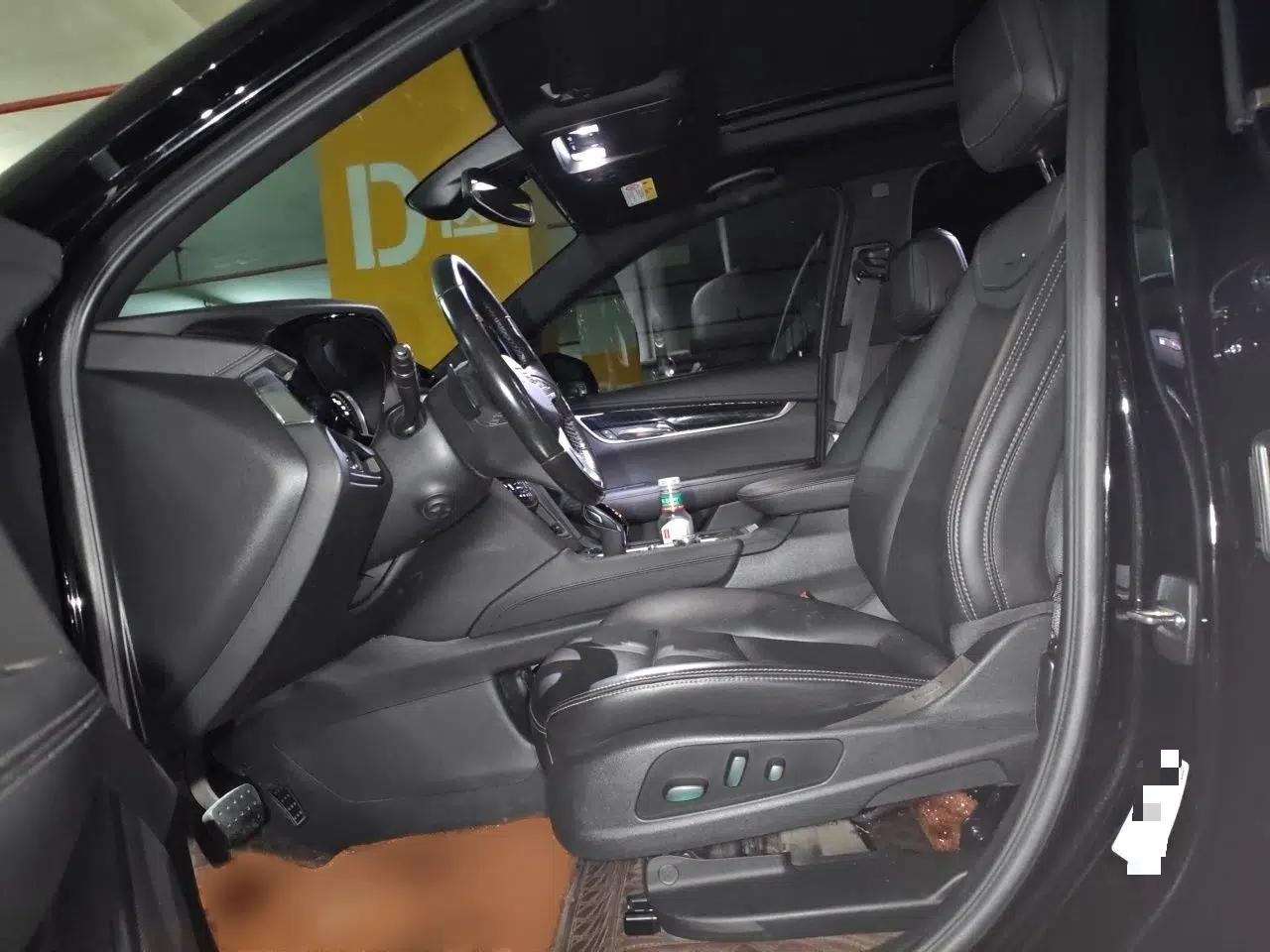 Used Cadillac XT6 2021 28T Six-Seater Four-Wheel-Drive Luxury Version — миниатюра 14