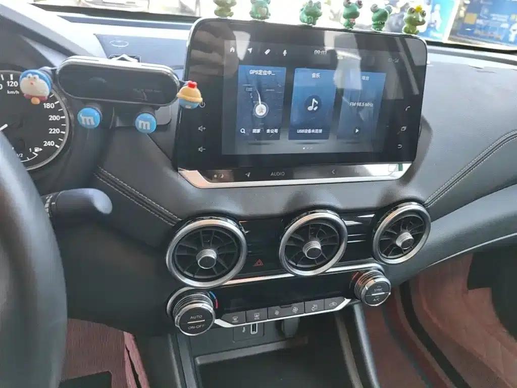 Nissan Sylphy 2022 1.6L XL CVT Enjoy Edition — миниатюра 10