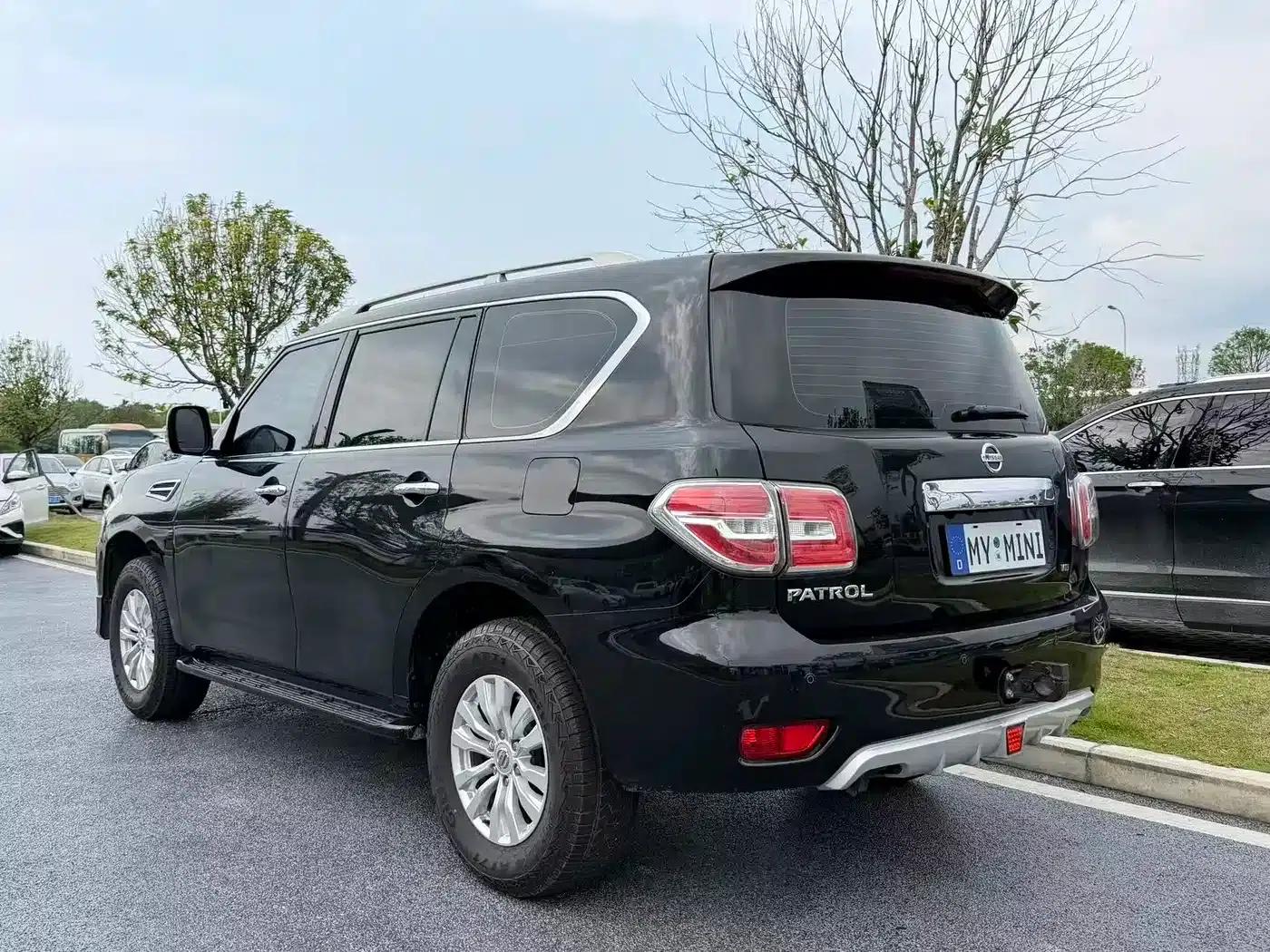 Nissan Patrol 2018 4.0L Leader Edition — миниатюра 4