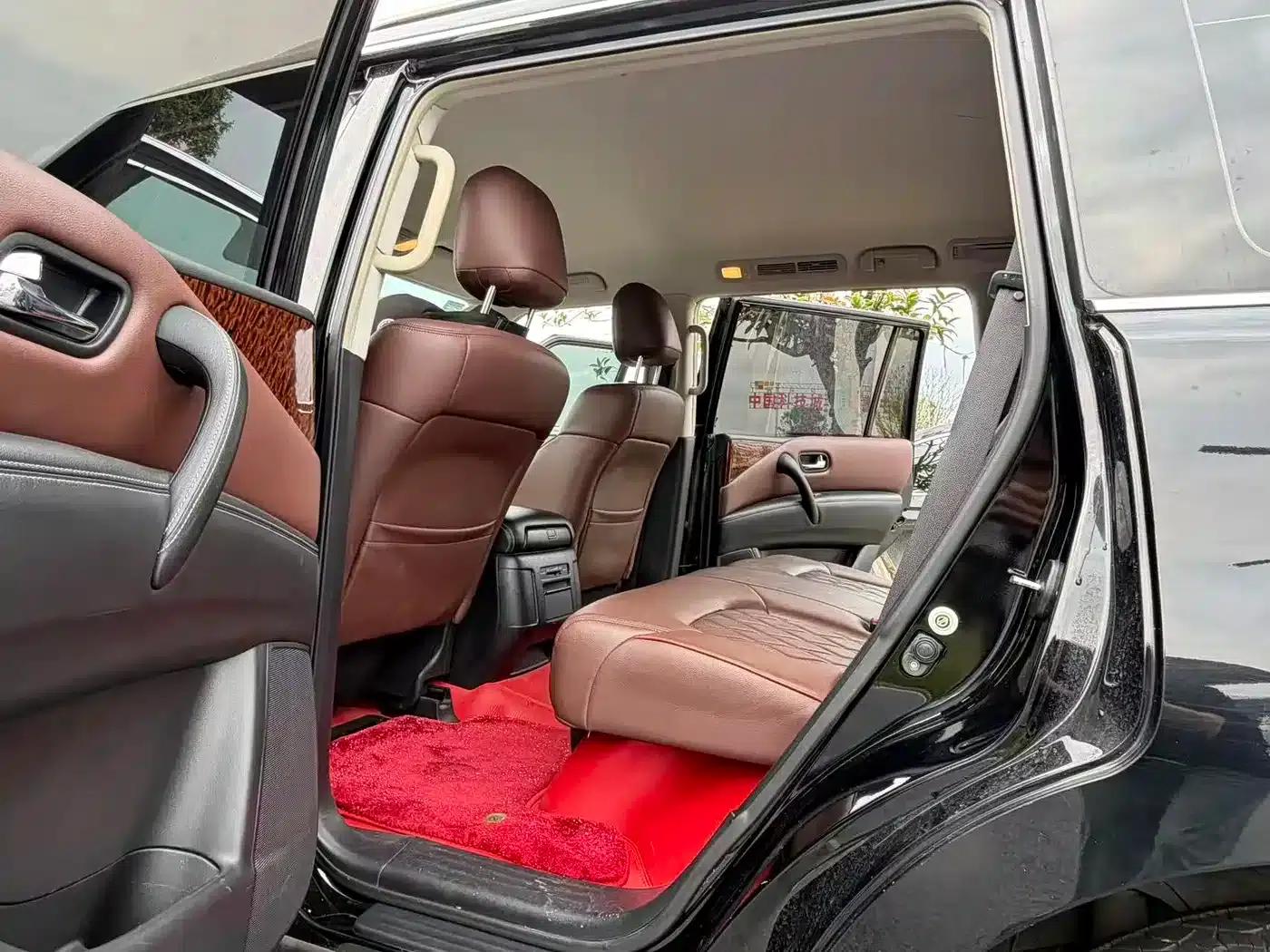 Nissan Patrol 2018 4.0L Leader Edition — миниатюра 10