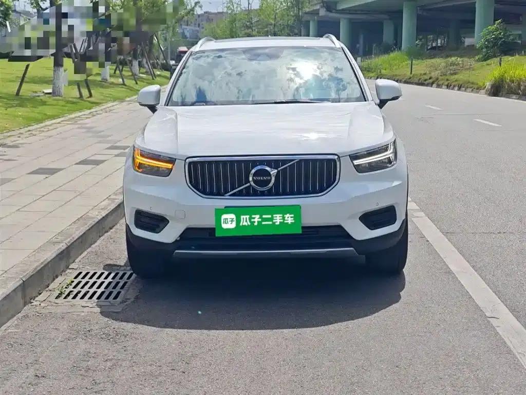 2021 Volvo XC40 T4 AWD Smart Fashion Edition — миниатюра 3