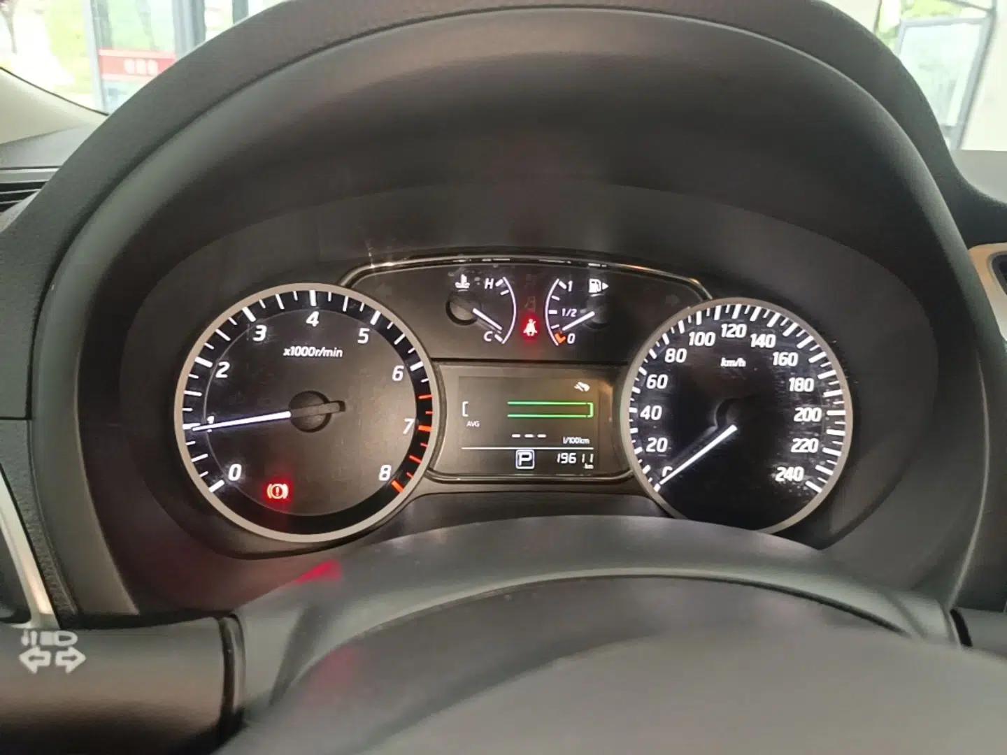 Used Nissan Sylphy 2022 Classic 1.6XE CVT Comfort Edition — миниатюра 14