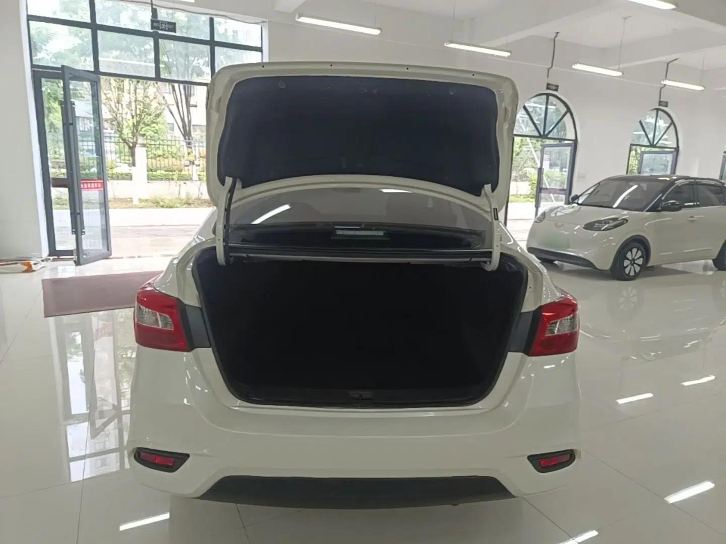 Used Nissan Sylphy 2022 Classic 1.6XE CVT Comfort Edition — миниатюра 22