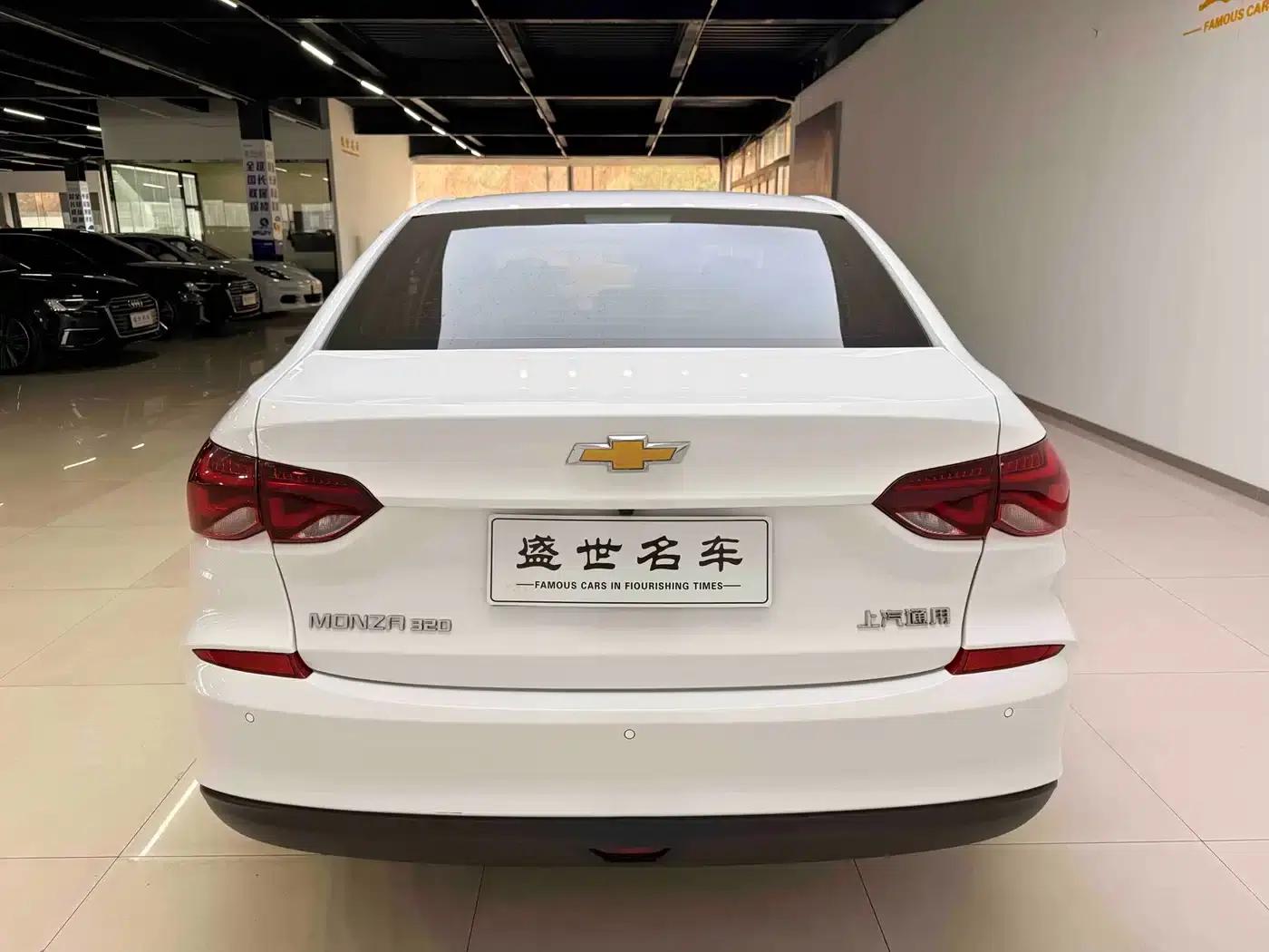 Chevrolet Cruze 2022 320 Automatic Enjoy Sunroof Edition — миниатюра 10