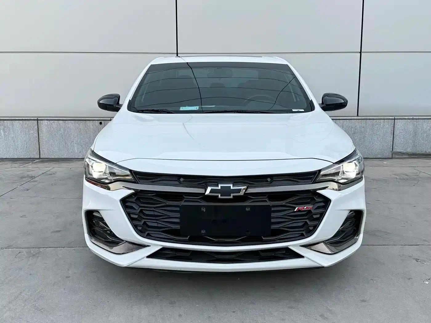 Chevrolet Cruze 2022 Mild Hybrid RS 330T Automatic Comfort Edition — миниатюра 2