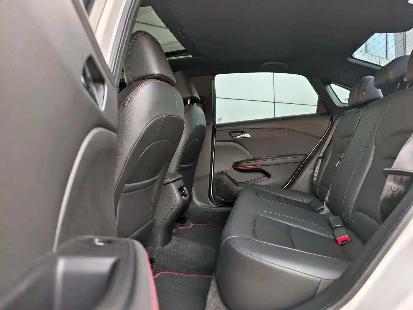 Chevrolet Cruze 2022 Mild Hybrid RS 330T Automatic Comfort Edition — миниатюра 11