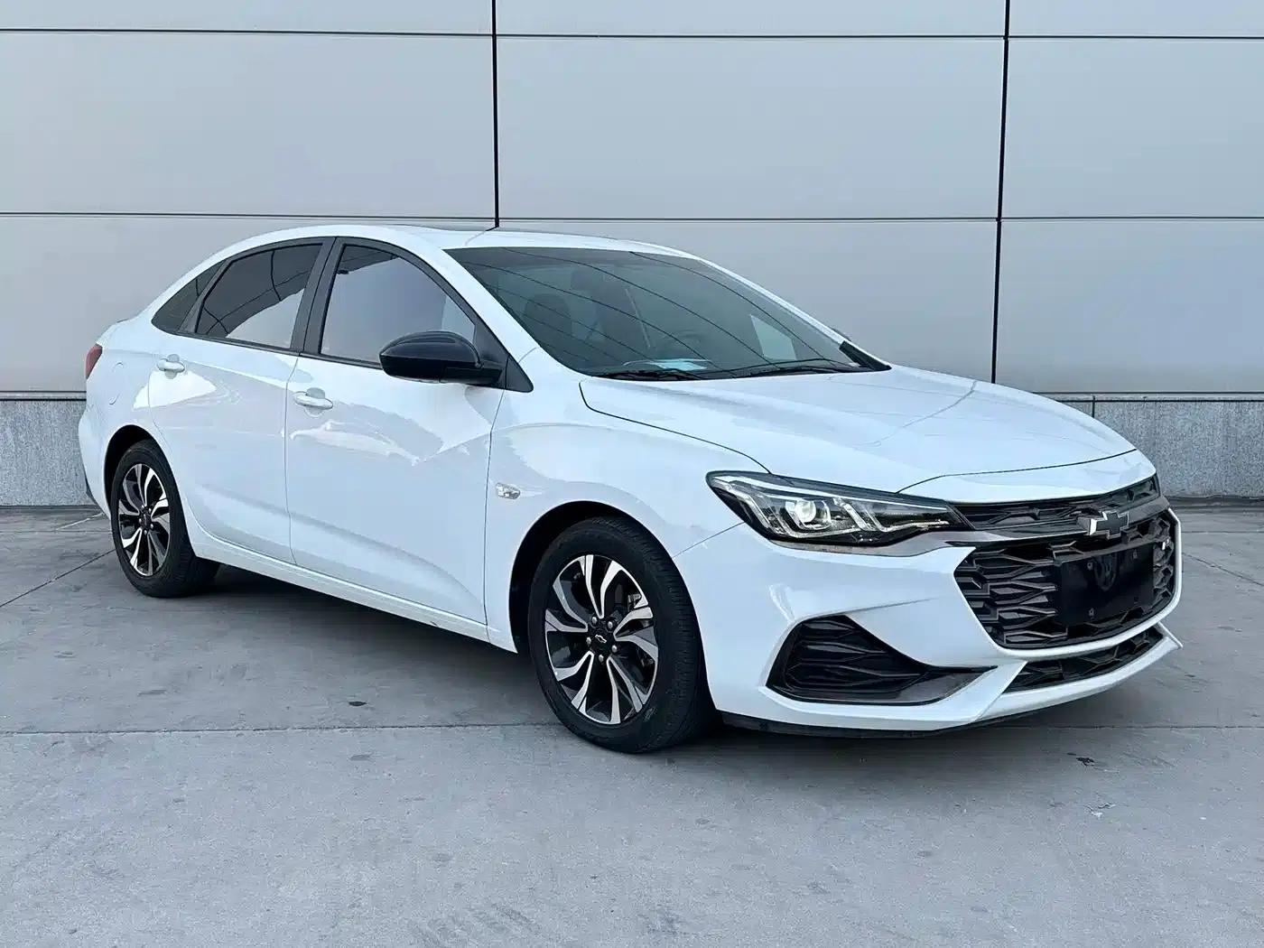 Chevrolet Cruze 2022 Mild Hybrid RS 330T Automatic Comfort Edition — миниатюра 3