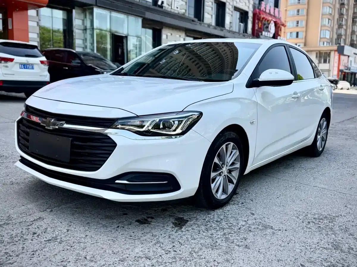 Chevrolet Cruze 2022 320 Automatic Enjoy Sunroof Edition — миниатюра 1