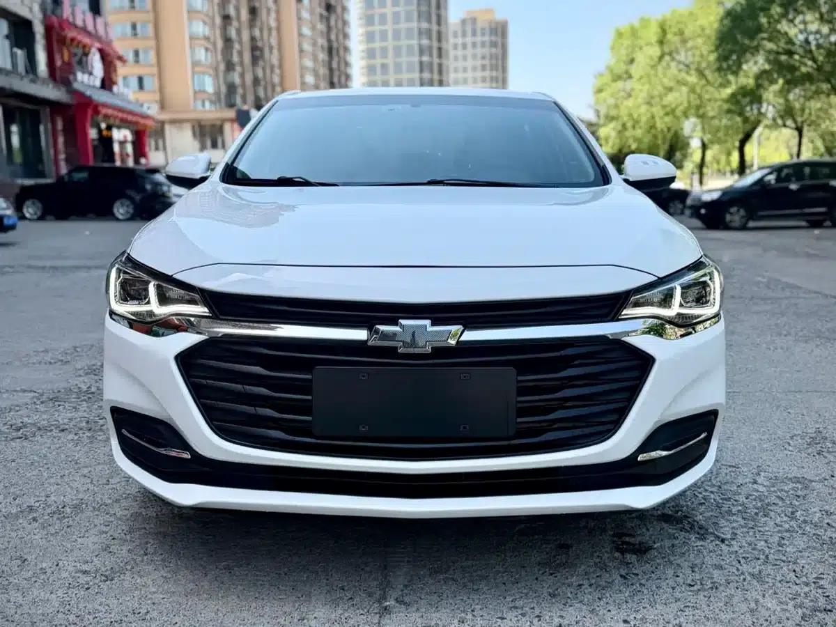 Chevrolet Cruze 2022 320 Automatic Enjoy Sunroof Edition — миниатюра 2