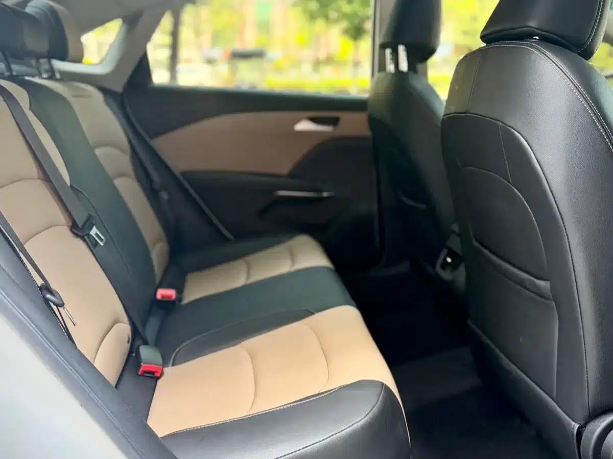 Chevrolet Cruze 2022 320 Automatic Enjoy Sunroof Edition — миниатюра 12