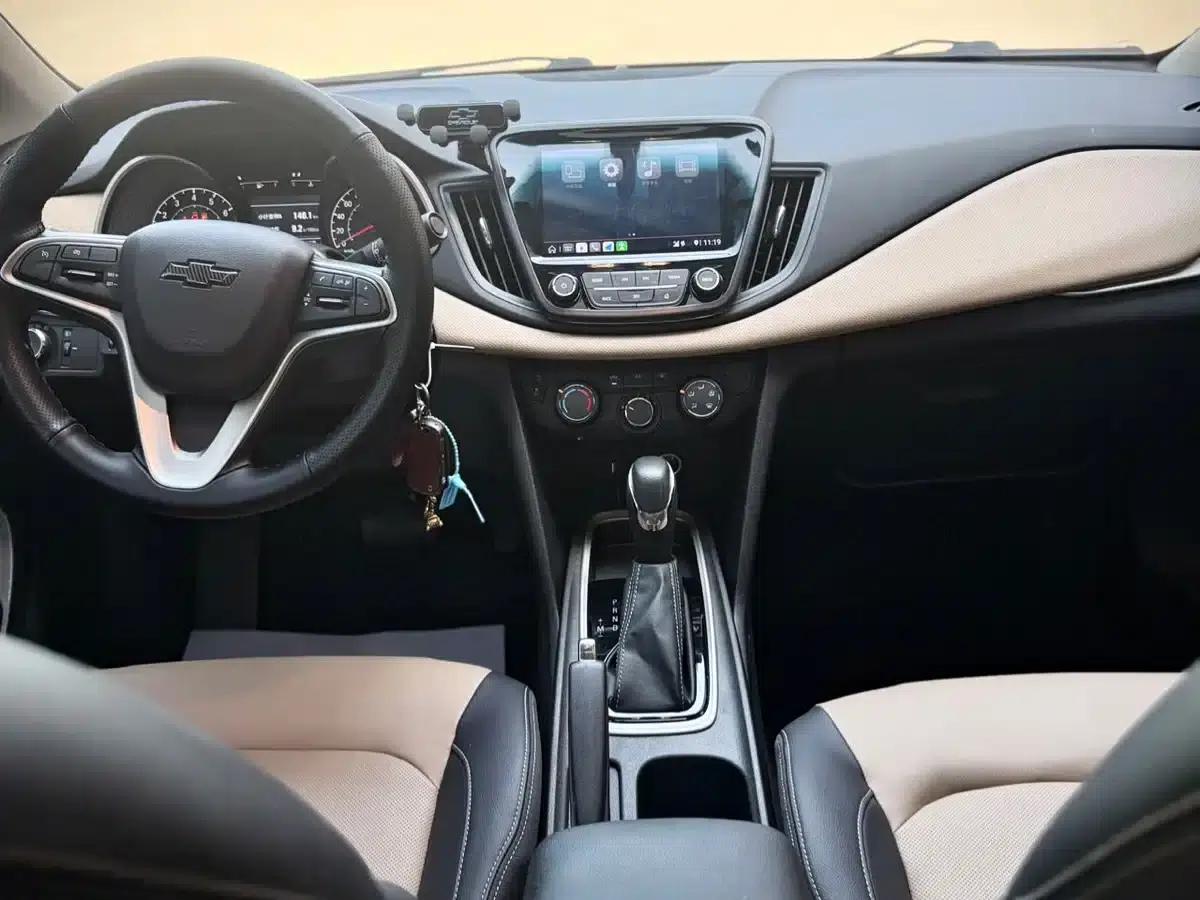 Chevrolet Cruze 2022 320 Automatic Enjoy Sunroof Edition — миниатюра 20